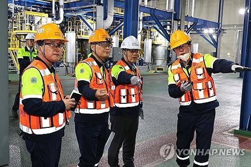 韩政府对电池芯片关键原料生产韩企提供补贴
