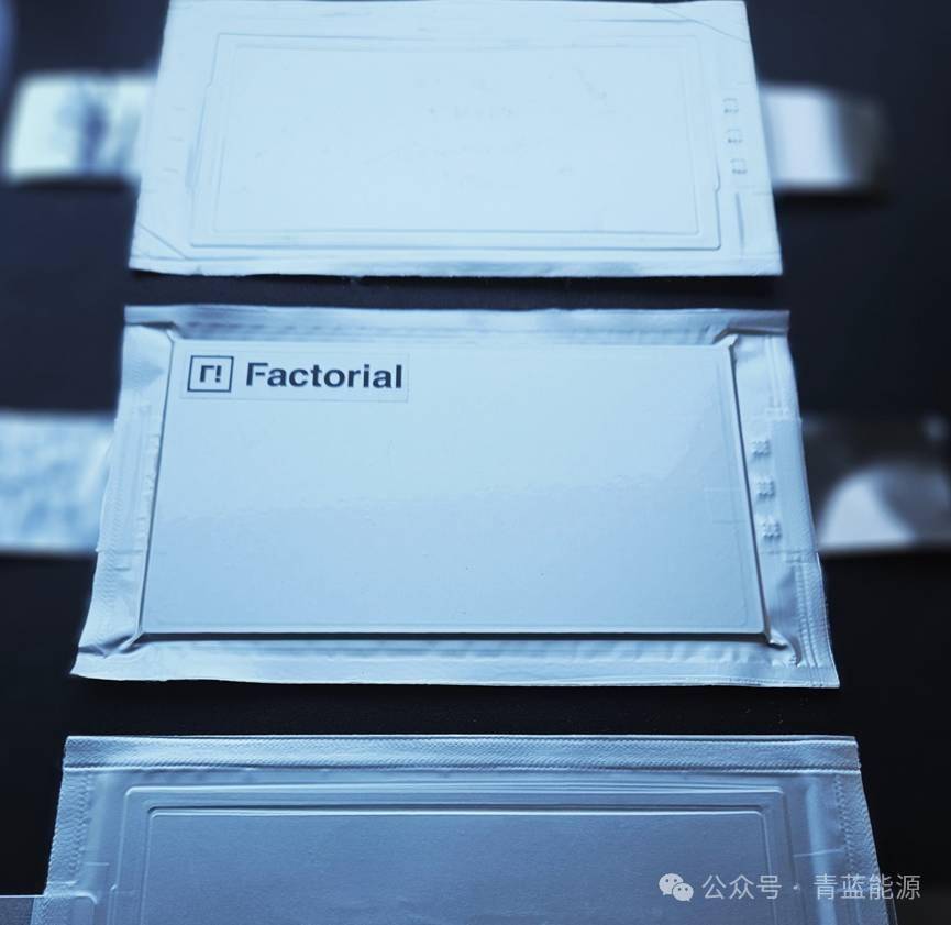  Factorial 与梅赛德斯-奔驰合作推出全新的固态电池 Solstice™，采用干法电极