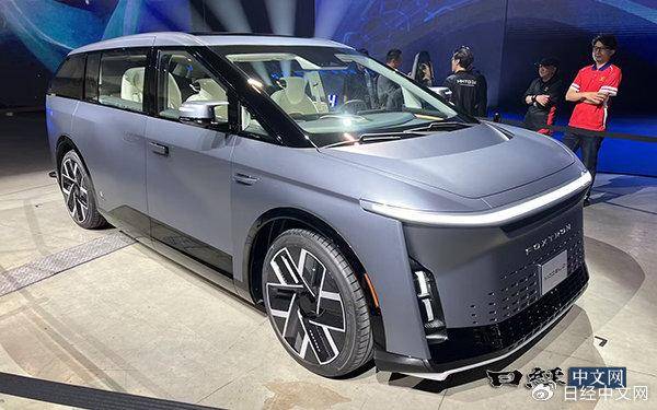 鸿海发布2款新型EV，寻求扩大代工范围