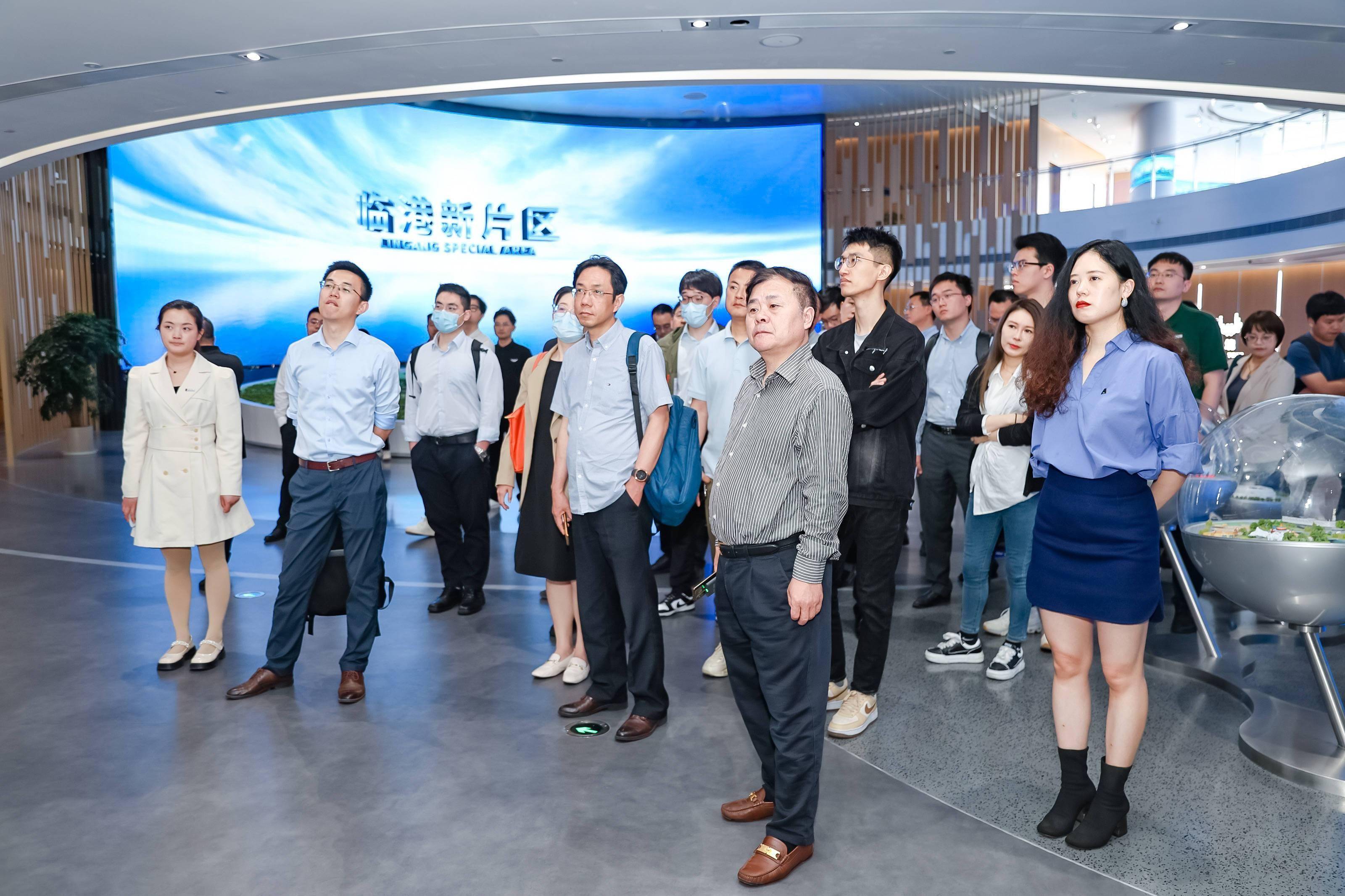 走进临港新片区之国际汽车电子企业交流会成功举办