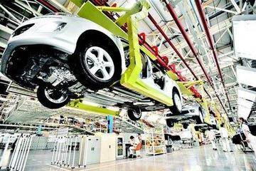 不只董明珠“爱车” 美的、小米也盯上汽车市场