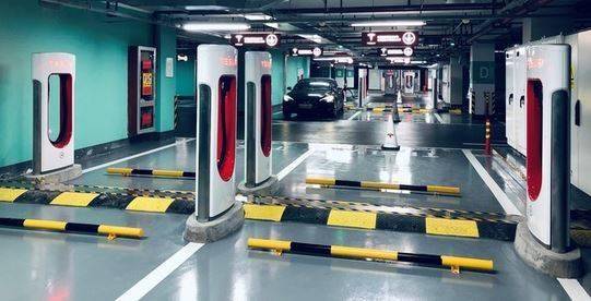 特斯拉移动充电连接器价格上调至2950元
