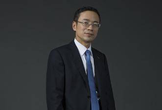 李东辉任吉利控股集团CEO 安聪慧任集团总裁