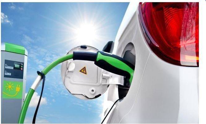 万亿“大基建”法案通过 美国为充电桩和汽车安全划重点