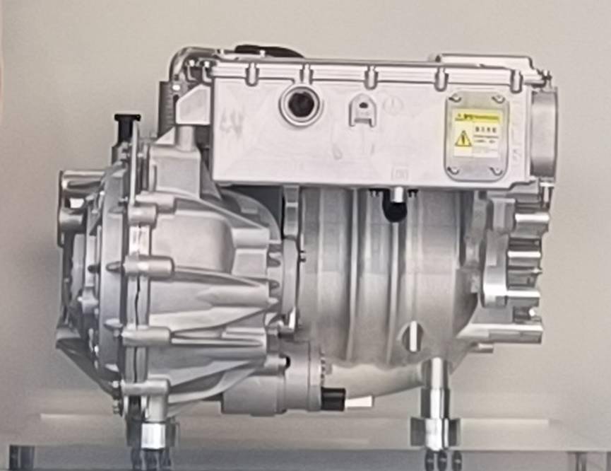 钧联电子200kW 800V SiC三合一电驱动总成首台套下线交付