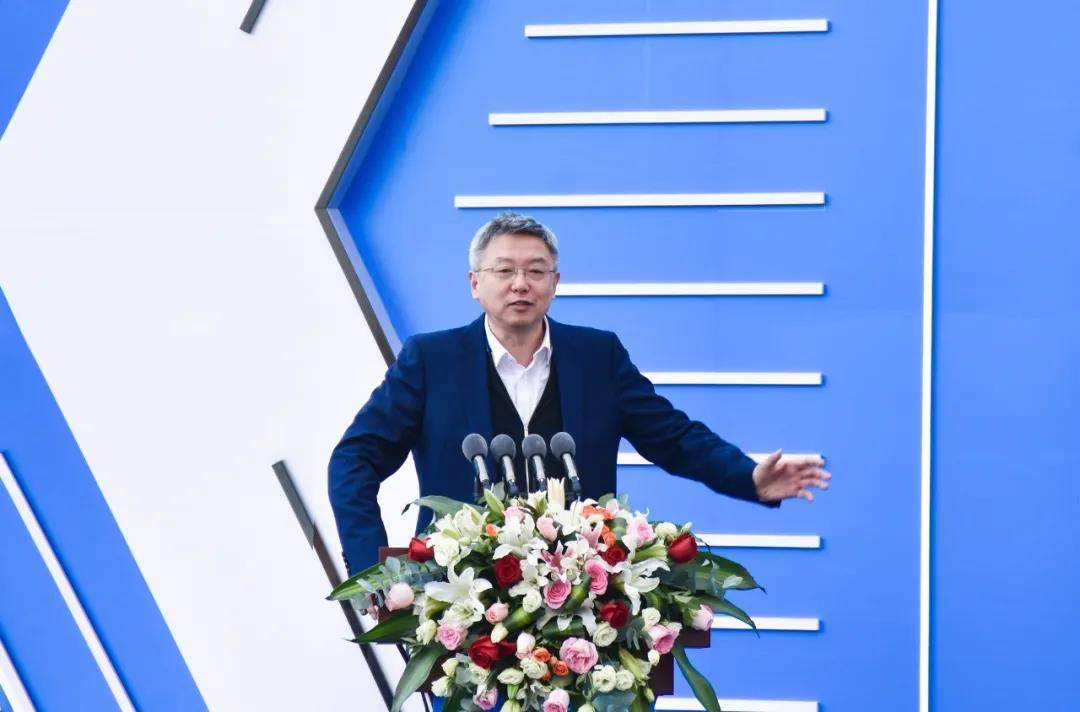 亿纬锂能董事长刘金成