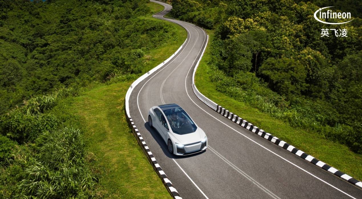 公路上的汽车 AI 生成的内容可能不正确。
