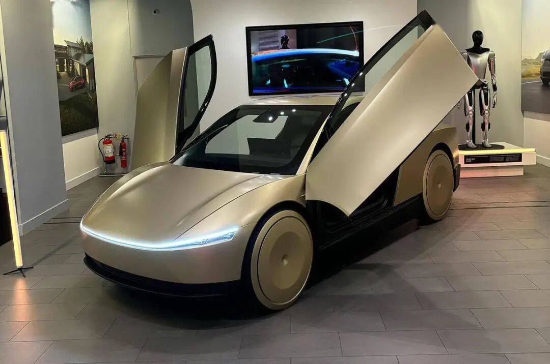 特斯拉自动驾驶出租车 Cybercab 亮相伦敦,计划 2027 年发售_搜狐汽车_搜狐网