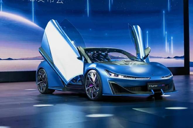 埃安推全新品牌Hyper昊铂 首款超跑亮相