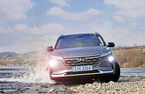 资料图片：现代汽车旗下氢燃料电池汽车“NEXO” 韩联社/现代汽车供图（图片严禁转载复制）