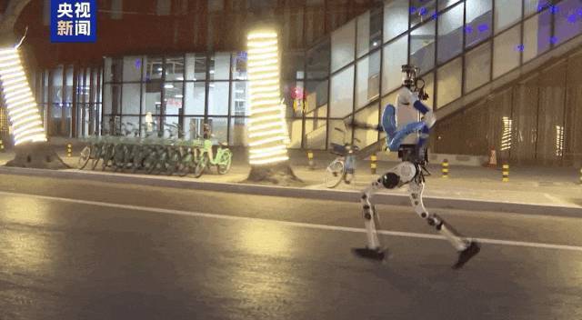 机器人将跑得比人快?巨力自动化扁线电机助力人形机器人跑出10m/s !