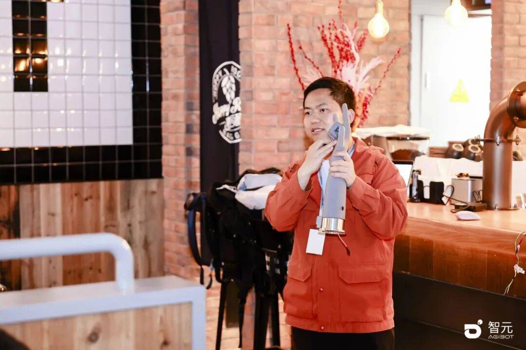 直驱？绳驱？“临界点”灵巧手全都要！